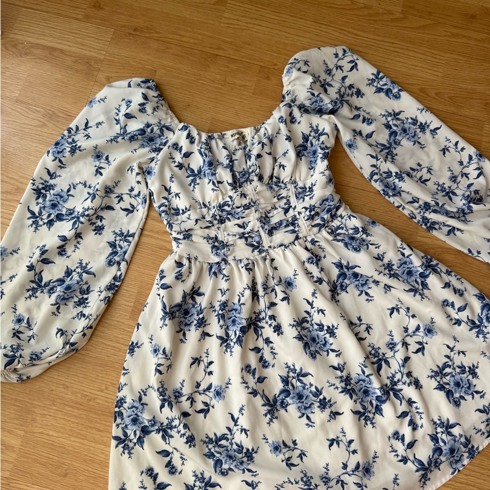 Inspired Hearts Blue Floral Puff-Sleeve Dress (Size M)